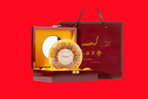 收购资讯:哈尔滨宾县回收冬虫夏草是按克吗